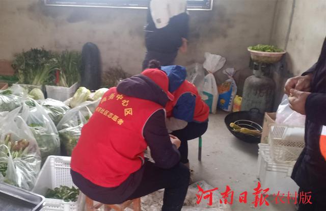息縣：小盒飯溫暖“疫”線人