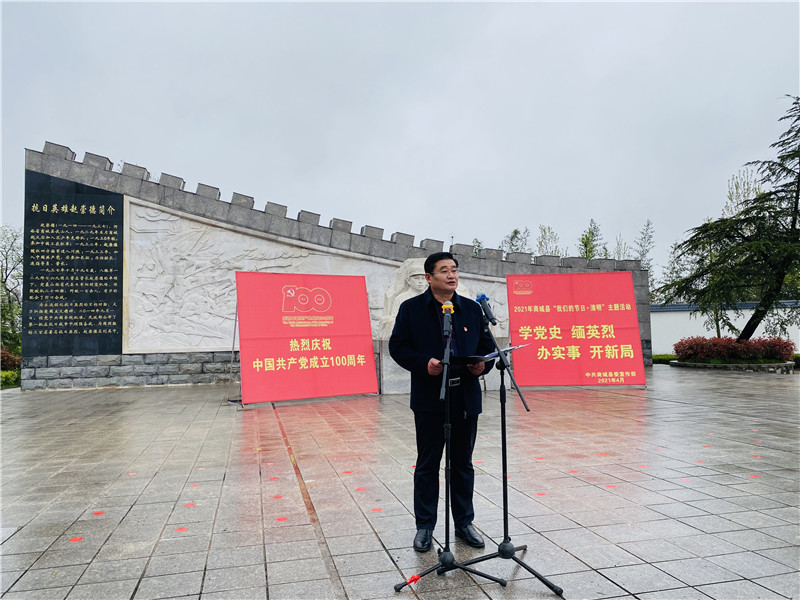 县委宣传部常务副部长李建国.jpg