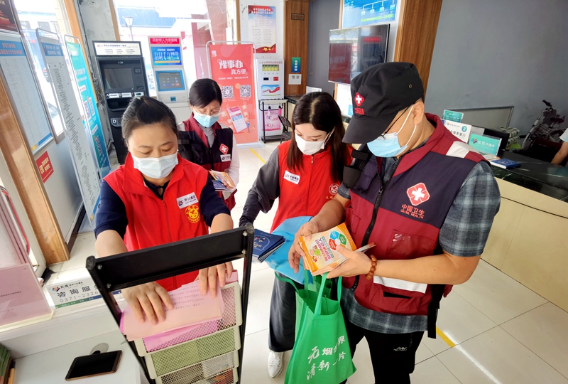 河南开封:健康教育进社区 共筑抗疫"防火墙"_志愿河南 河南志愿 河南